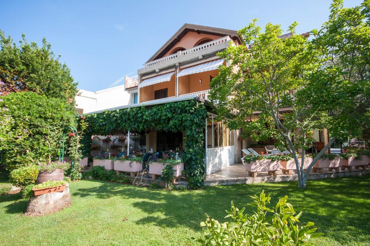 Villa Daniela Brodarica  Kültér fotó